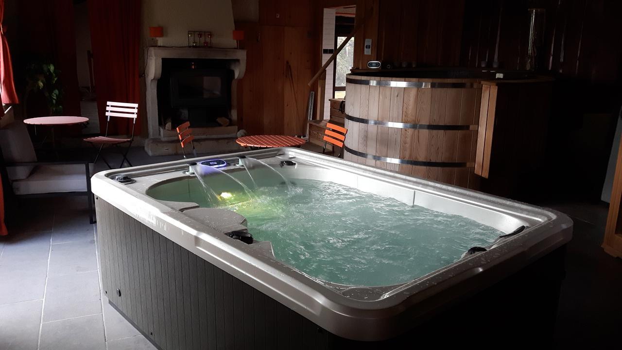 Spa Du Hameau De Bonnevay Marchampt Eksteriør billede